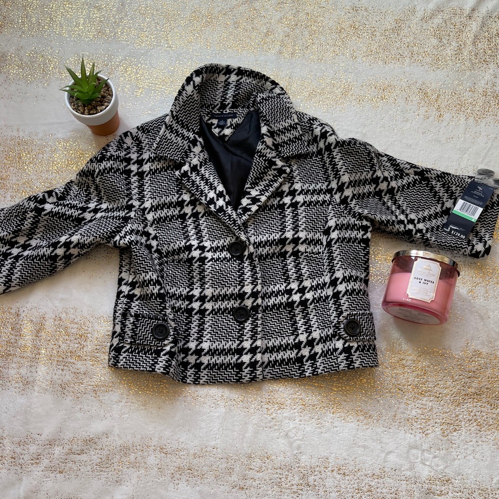 we sell beautiful new clothes